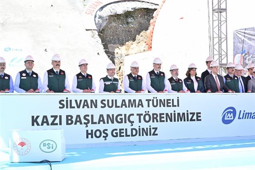  Diyarbakır Tarihi Bir Güne Tanıklık Etti: Silvan Tüneli'nde İlk Kazma Vuruldu