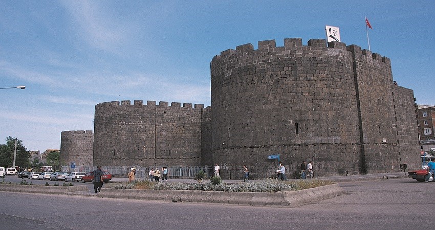 Dağkapı Surlar