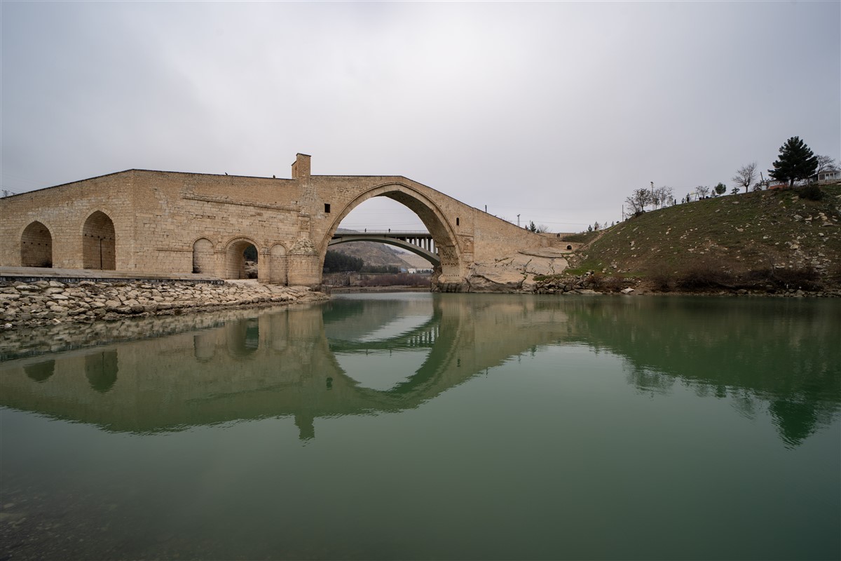 Diyarbakır Malabadi Köprüsü